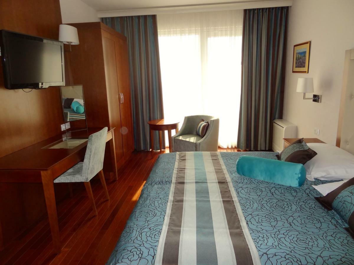 Apartments Ruza Макарска Екстериор снимка