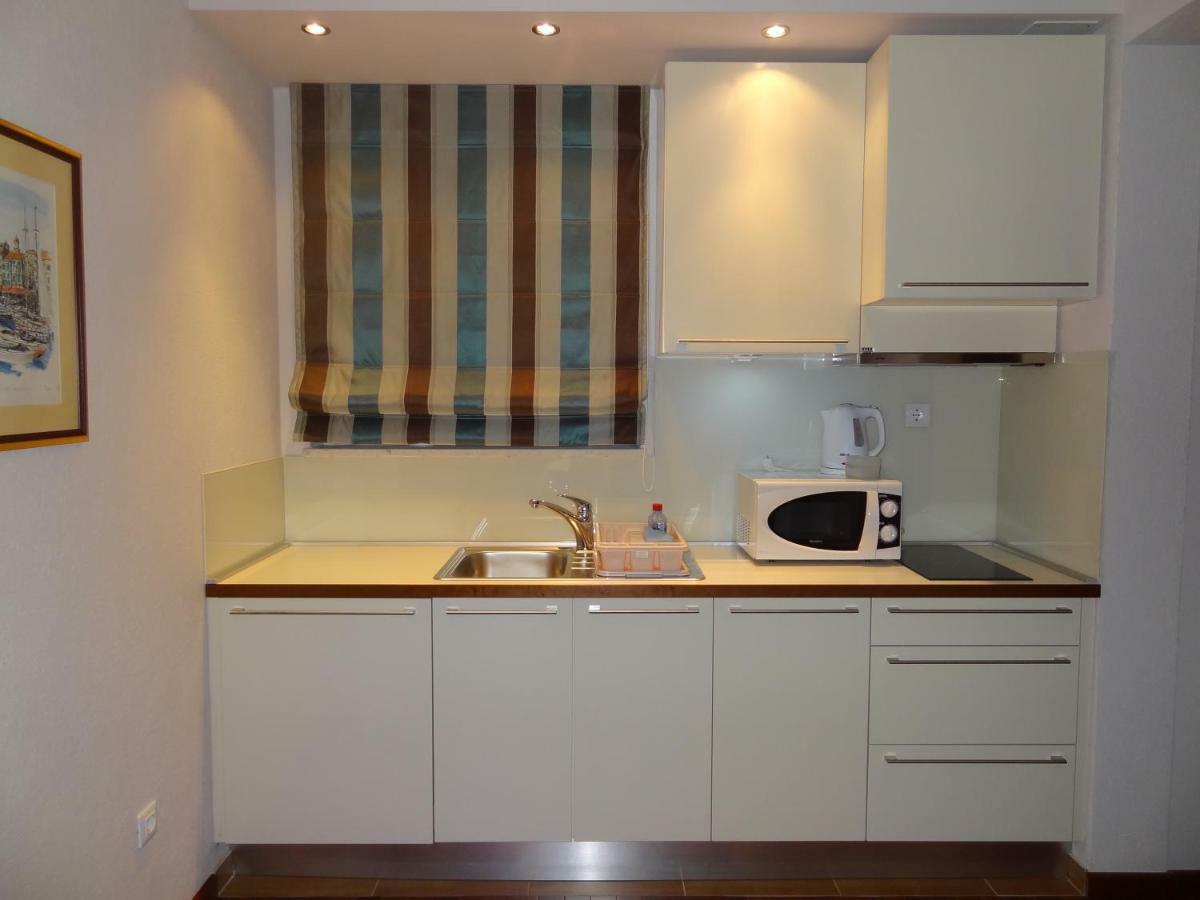 Apartments Ruza Макарска Екстериор снимка